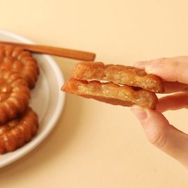 [NATURE SHARE] 25 Years Traditional Korean Blossom-shaped Cookie (16pcs)-Korean Traditional Food, Korean Dessert, Sweet Dessert, Home Dessert-Made in Korea